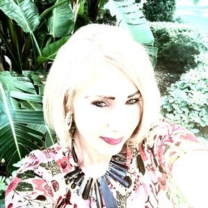 Meet your Posher, Lisa